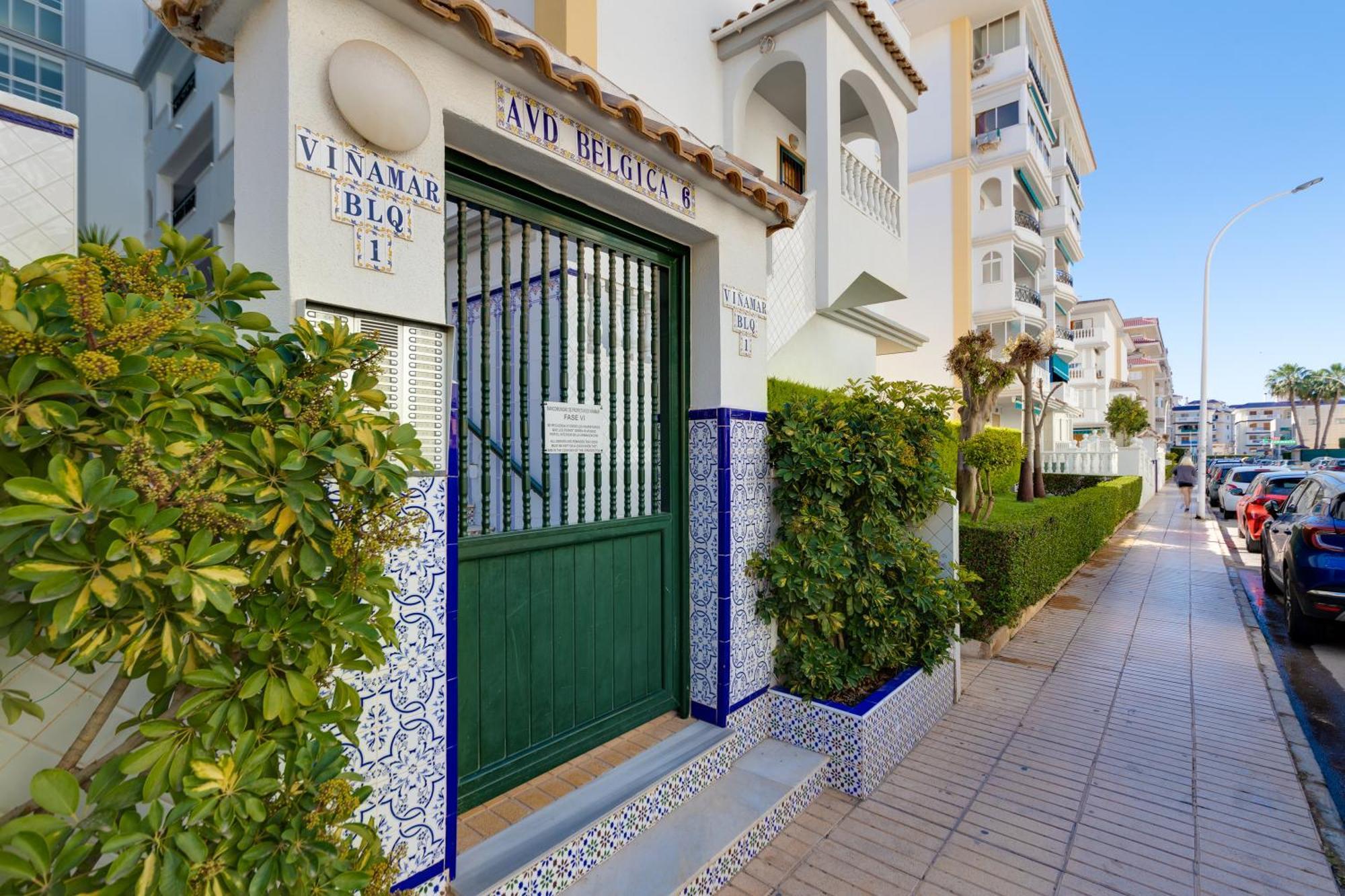 Urb Vinamar Apartment Torrevieja Ngoại thất bức ảnh